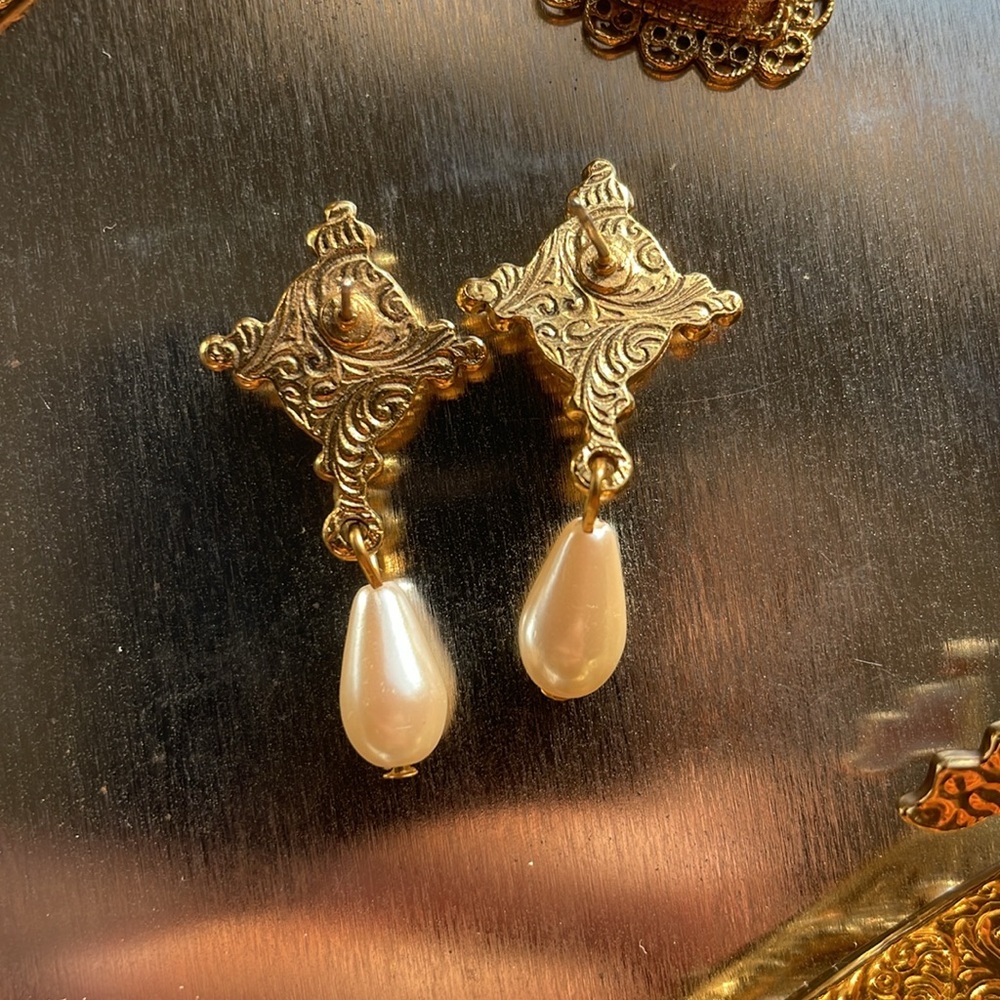 1928 signed Vintage Brooch and Earrings Set with roses and gold - Picture 13 of 15